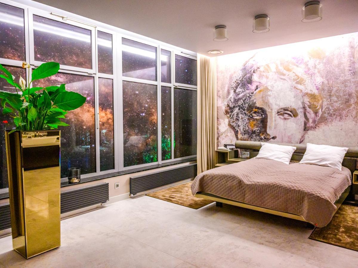 Pietryna Apartments Luxury - Sauna , Jacuzzi , Bezposrednio Przy Ul Piotrkowskiej Лодзь Экстерьер фото