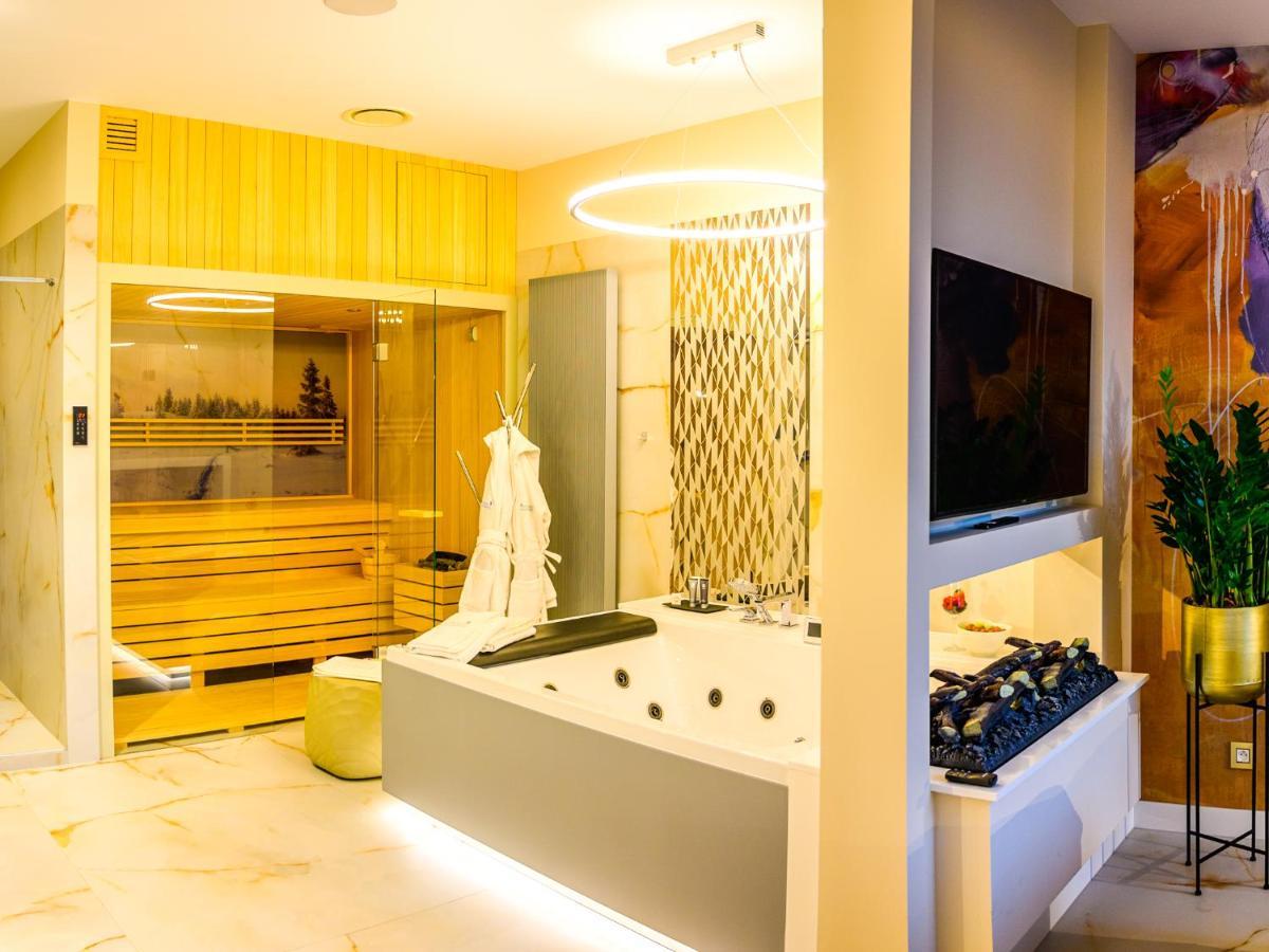 Pietryna Apartments Luxury - Sauna , Jacuzzi , Bezposrednio Przy Ul Piotrkowskiej Лодзь Экстерьер фото