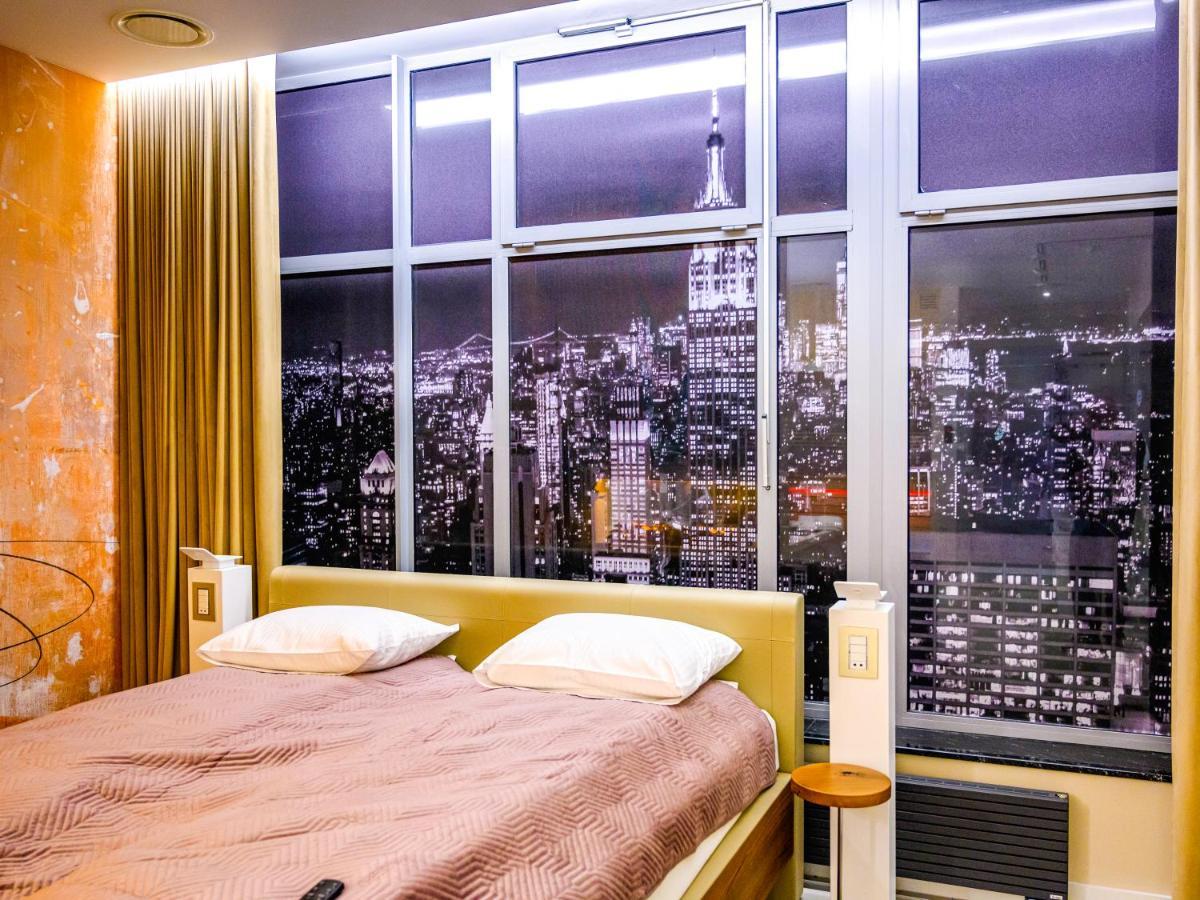 Pietryna Apartments Luxury - Sauna , Jacuzzi , Bezposrednio Przy Ul Piotrkowskiej Лодзь Экстерьер фото