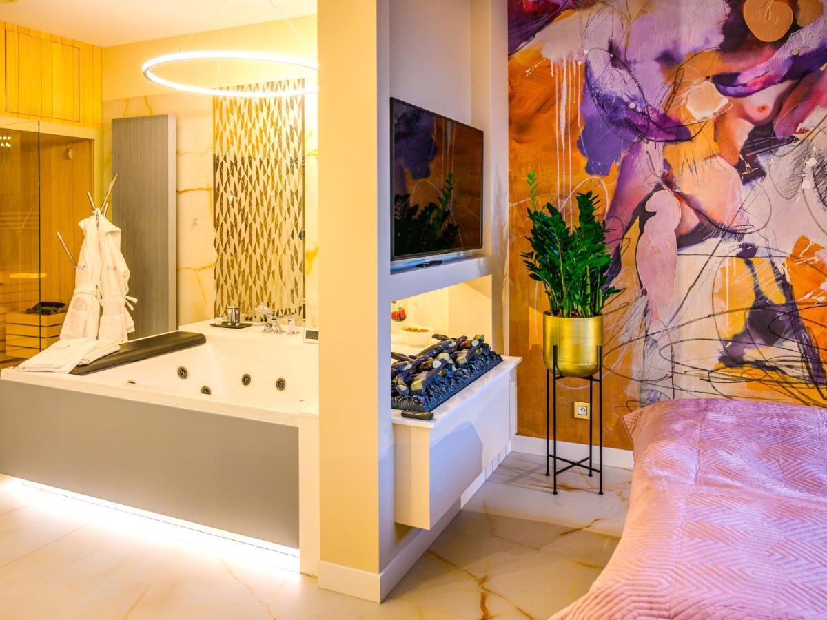 Pietryna Apartments Luxury - Sauna , Jacuzzi , Bezposrednio Przy Ul Piotrkowskiej Лодзь Экстерьер фото
